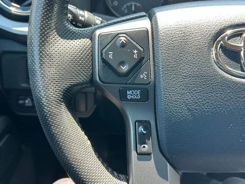 Used 2019 Toyota Tacoma TRD Sport AWD/4WD image 19