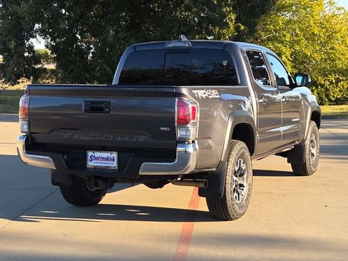 Used 2023 Toyota Tacoma TRD Off-Road AWD/4WD image 8