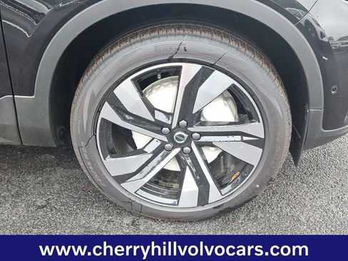 Certified 2025 Volvo XC40 B5 Ultra w/ Protection Package Premier image 8