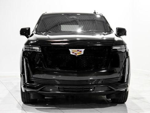 Used 2023 Cadillac Escalade Sport image 2