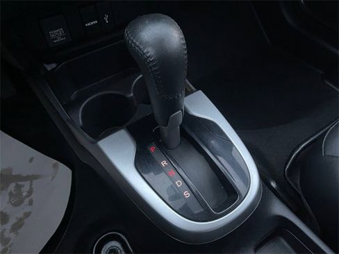 Used 2017 Honda Fit EX-L image 28