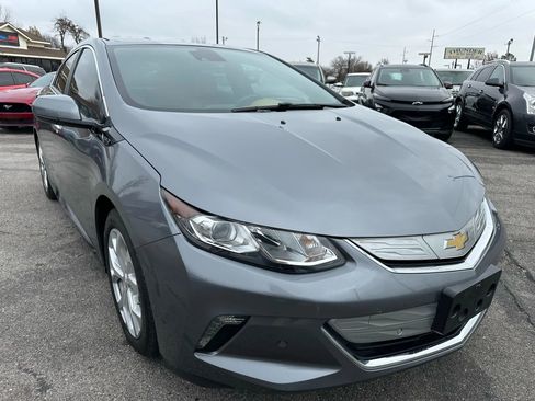 Used 2018 Chevrolet Volt Premier w/ Driver Confidence Package image 29