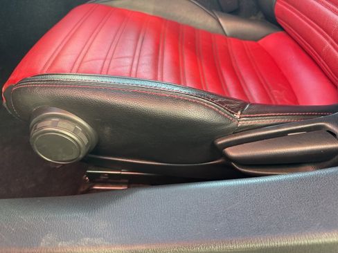 Used 2018 FIAT 124 Spider Abarth w/ Convenience Group image 25