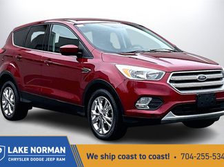 Used 2019 Ford Escape SE video 1