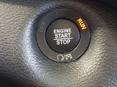 Certified 2022 Jeep Cherokee Trailhawk image 30