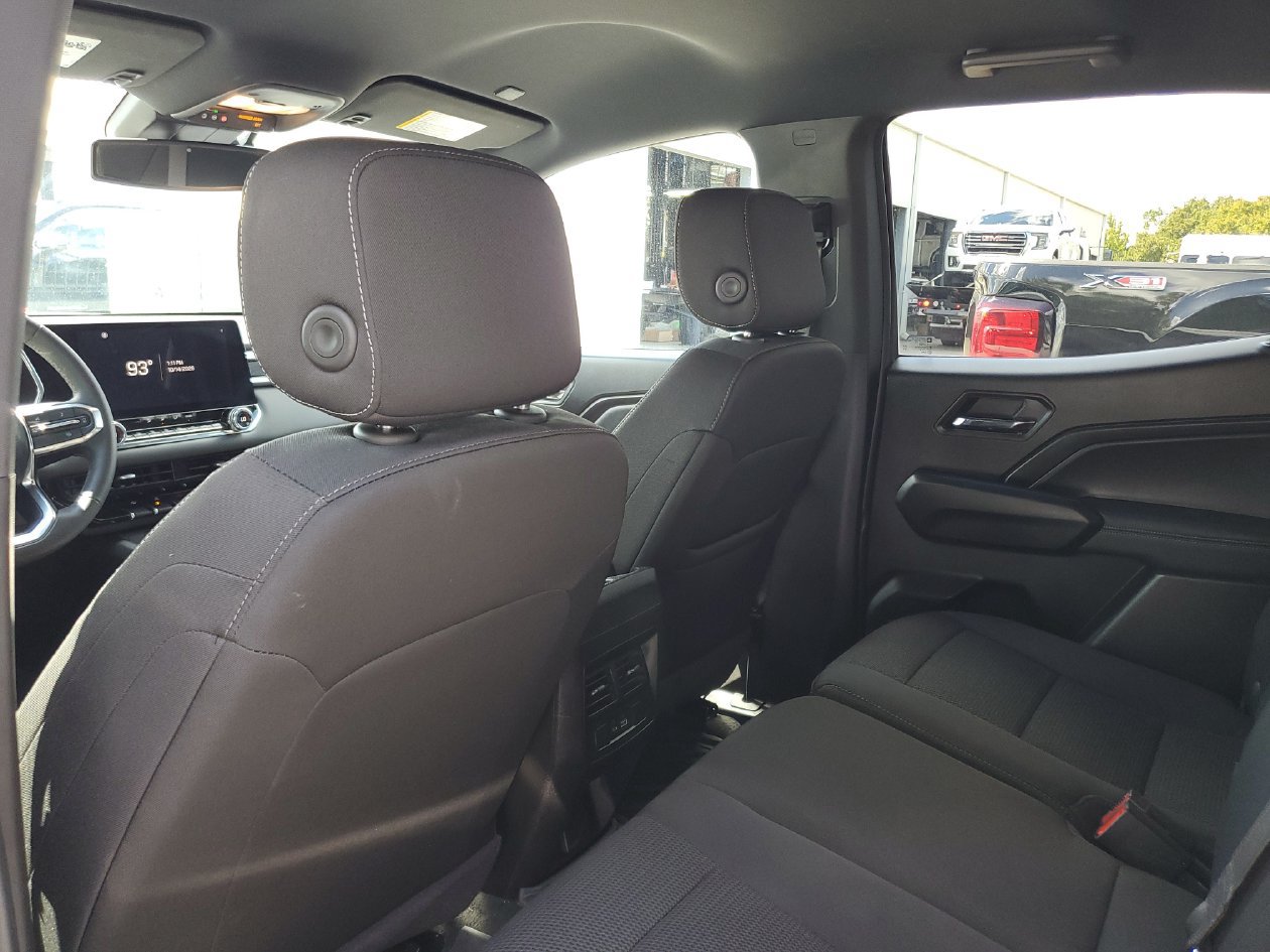 Used 2024 GMC Canyon Elevation w/ Convenience Package RWD image 9