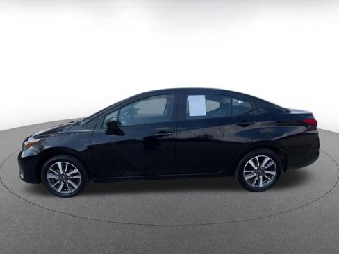 Used 2025 Nissan Versa SV FWD image 9