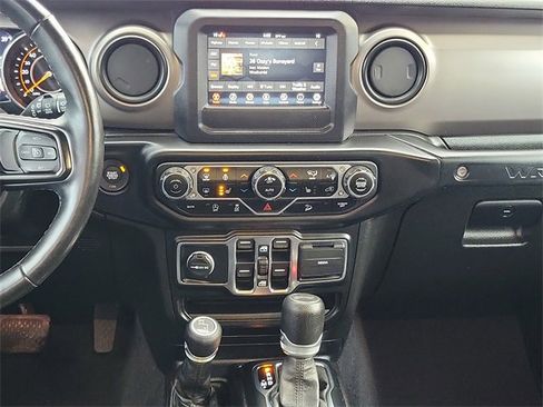 Used 2020 Jeep Wrangler Unlimited Willys image 26