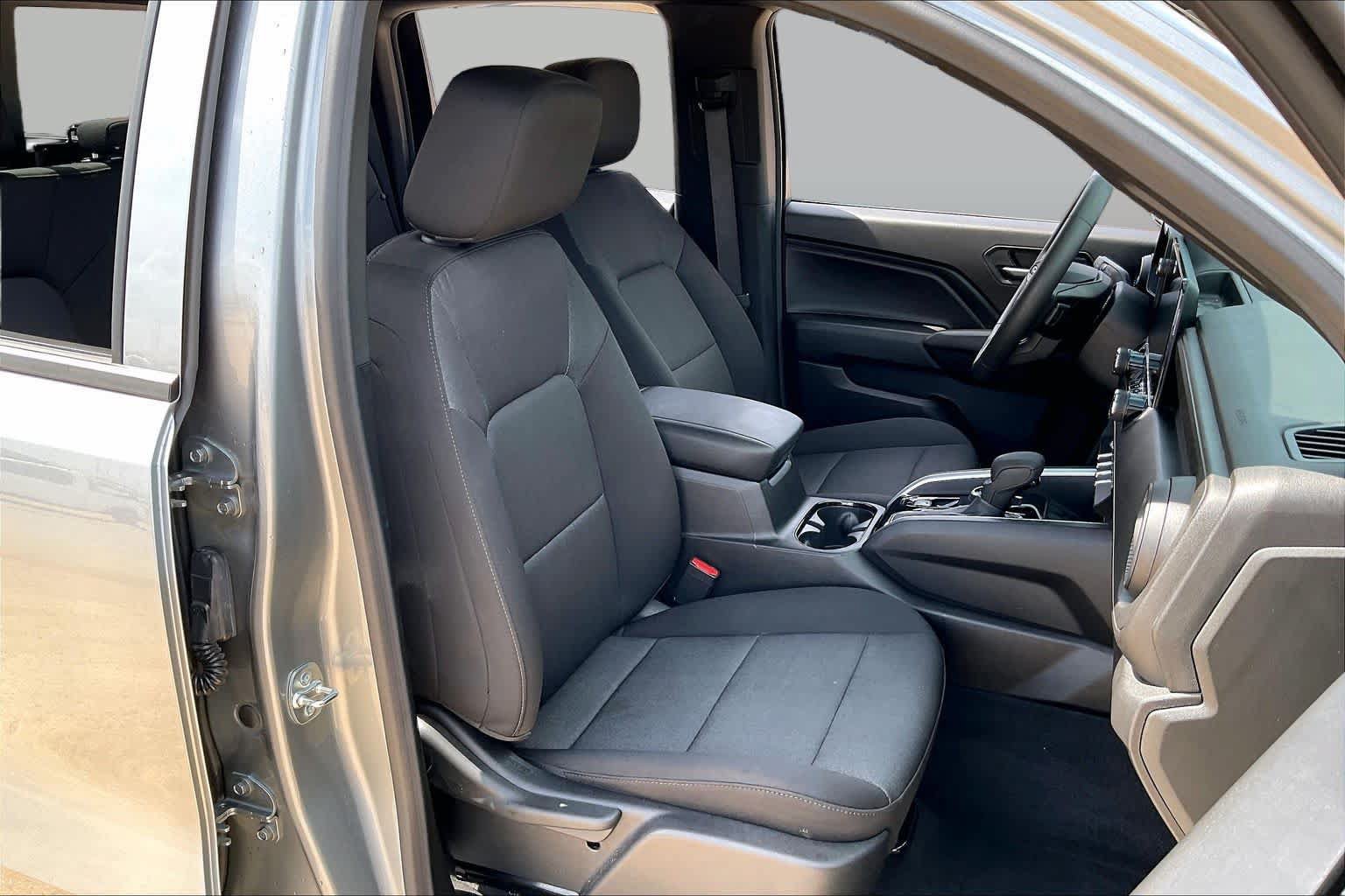 Used 2024 Chevrolet Colorado Trail Boss w/ Advanced Trailering Package AWD/4WD image 10