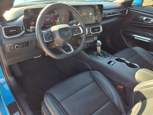 Used 2025 Ford Mustang GT Premium image 26