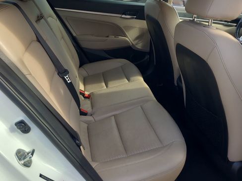 Used 2020 Hyundai Elantra Limited w/ Ultimate Package 03 image 18