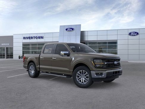 New 2025 Ford F150 XLT w/ Equipment Group 302A MID image 32