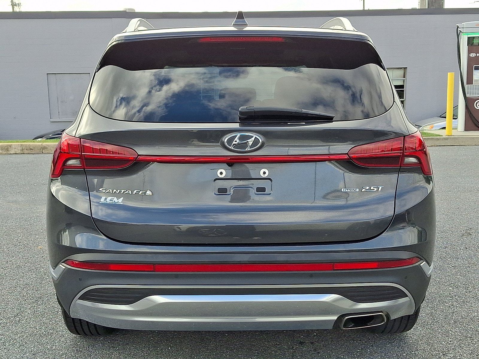 Certified 2023 Hyundai Santa Fe Limited AWD/4WD image 6