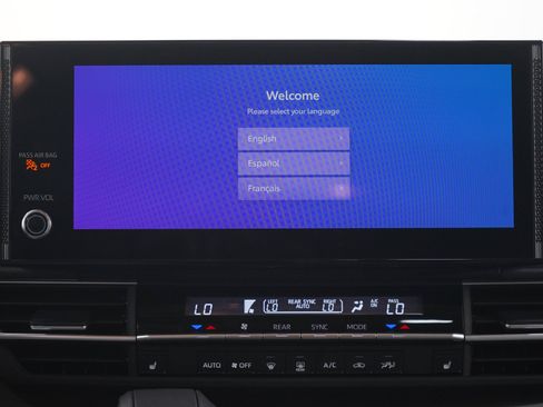 Used 2025 Toyota Sienna XLE w/ XLE Plus Package AWD/4WD image 19