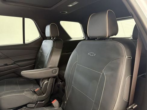 Used 2022 Chevrolet Traverse Premier w/ LPO, Floor Liner Package image 18