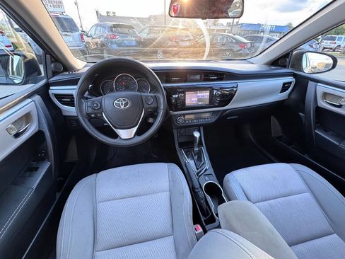 Used 2015 Toyota Corolla LE FWD image 12