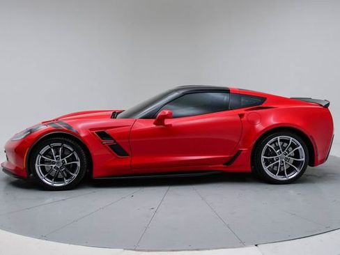 Used 2017 Chevrolet Corvette Grand Sport image 2