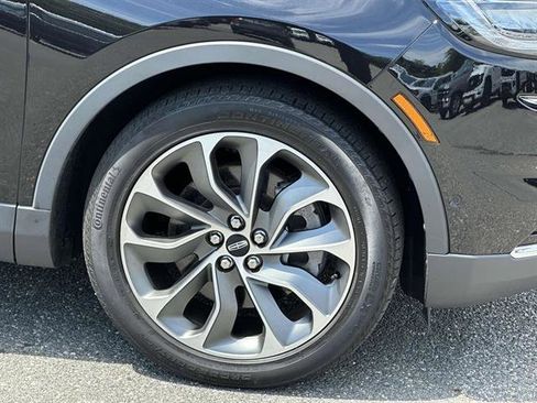 Certified 2022 Lincoln Nautilus Reserve image 7