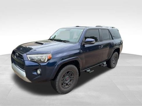 Used 2018 Toyota 4Runner TRD Off-Road Premium AWD/4WD image 9