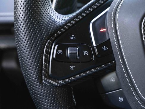 Used 2025 Chevrolet Corvette Stingray Preferred Cpe w/ 2LT image 37