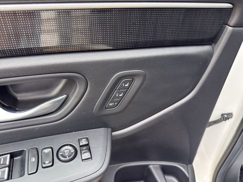 Used 2025 Honda Pilot Elite image 15