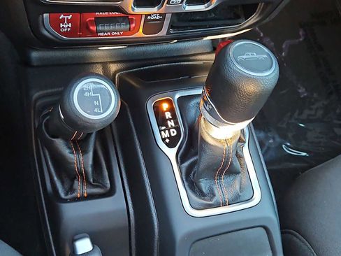 Used 2023 Jeep Gladiator Mojave image 30