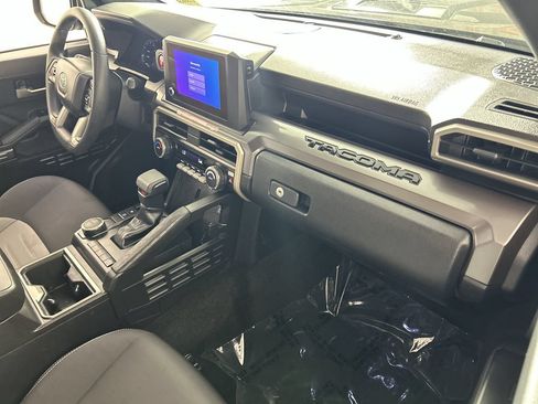 Used 2025 Toyota Tacoma TRD Sport RWD image 27