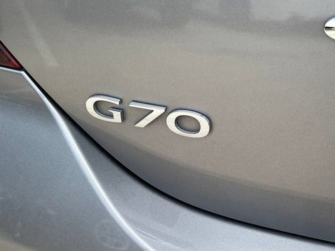 Used 2025 Genesis G70 2.5T RWD image 12
