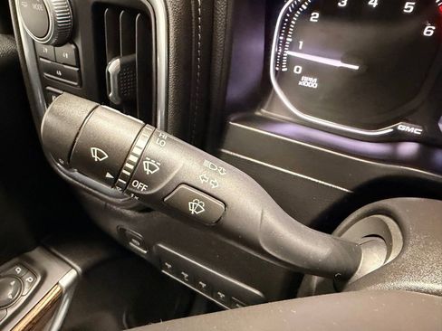 Used 2020 GMC Sierra 2500 SLE image 33