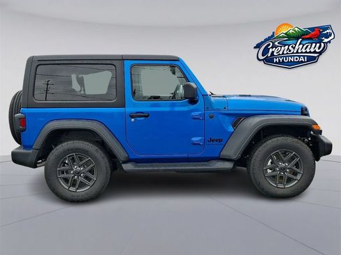 Used 2026 Jeep Wrangler Sport AWD/4WD image 7