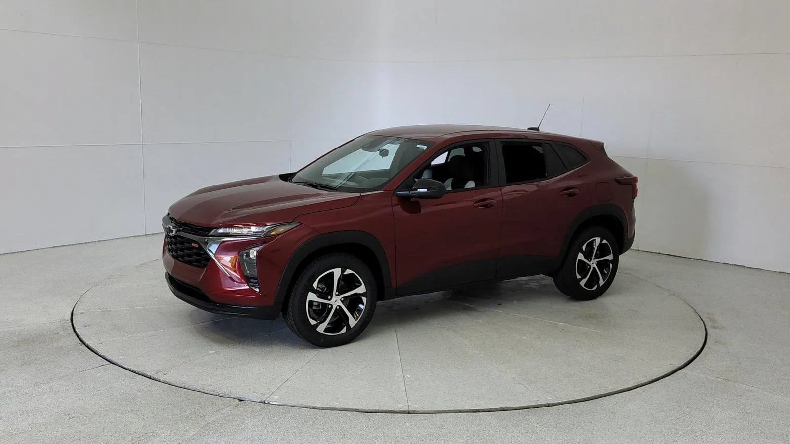 Used 2025 Chevrolet Trax RS w/ Driver Confidence Package FWD image 3