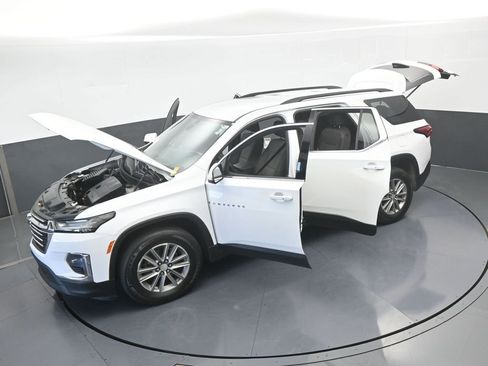 Used 2023 Chevrolet Traverse LT image 68