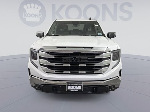 Used 2023 GMC Sierra 1500 SLE image 11