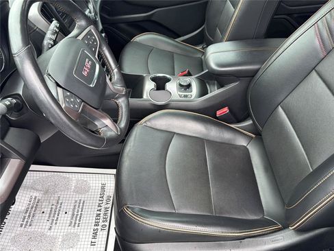 Used 2022 GMC Terrain AT4 w/ Infotainment Package II AWD/4WD image 17