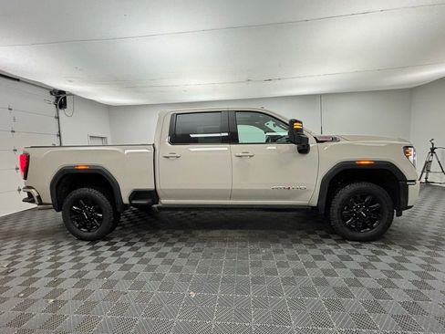 New 2026 GMC Sierra 2500 AT4 w/ AT4 Premium Plus Package image 8