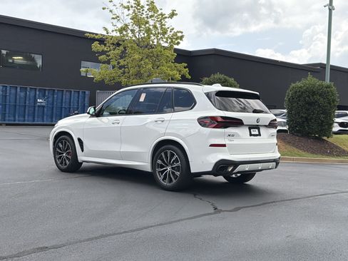 Used 2024 BMW X5 xDrive40i w/ M Sport Package AWD/4WD image 14