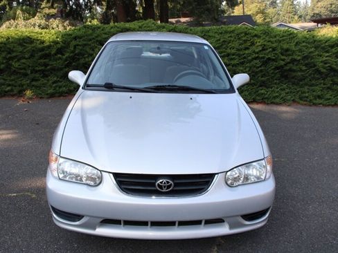 Used 2002 Toyota Corolla LE FWD image 9