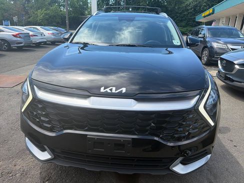 Used 2023 Kia Sportage EX AWD/4WD image 2
