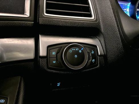 Used 2019 Ford Explorer Limited AWD/4WD image 32