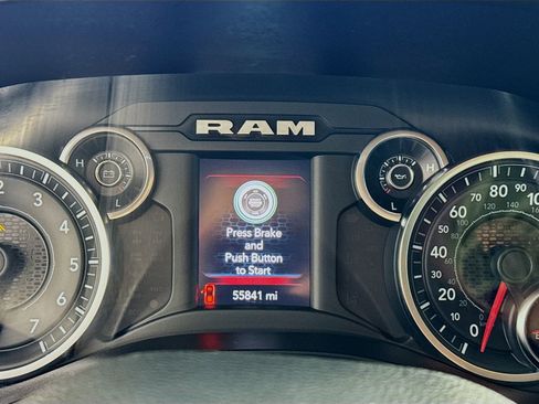 Used 2019 RAM 1500 Big Horn AWD/4WD image 8