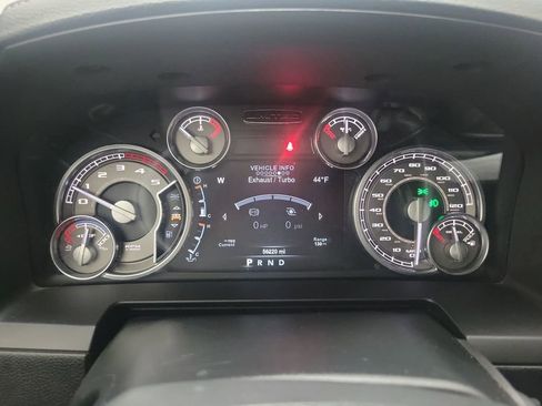 Used 2017 RAM 3500 Laramie Longhorn image 14