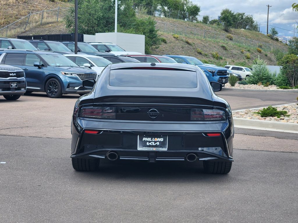 Used 2024 Nissan Z NISMO w/ Floor Mat Package RWD image 6