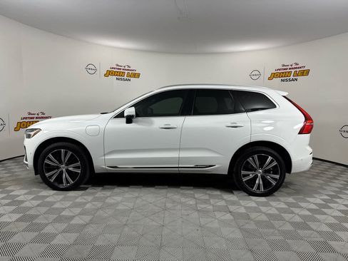 Used 2022 Volvo XC60 T8 Inscription w/ Advanced Package image 2