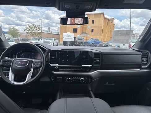 Used 2025 GMC Sierra 3500 SLT w/ SLT Premium Package image 29