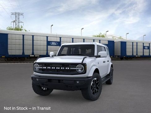 New 2026 Ford Bronco Outer Banks AWD/4WD image 2