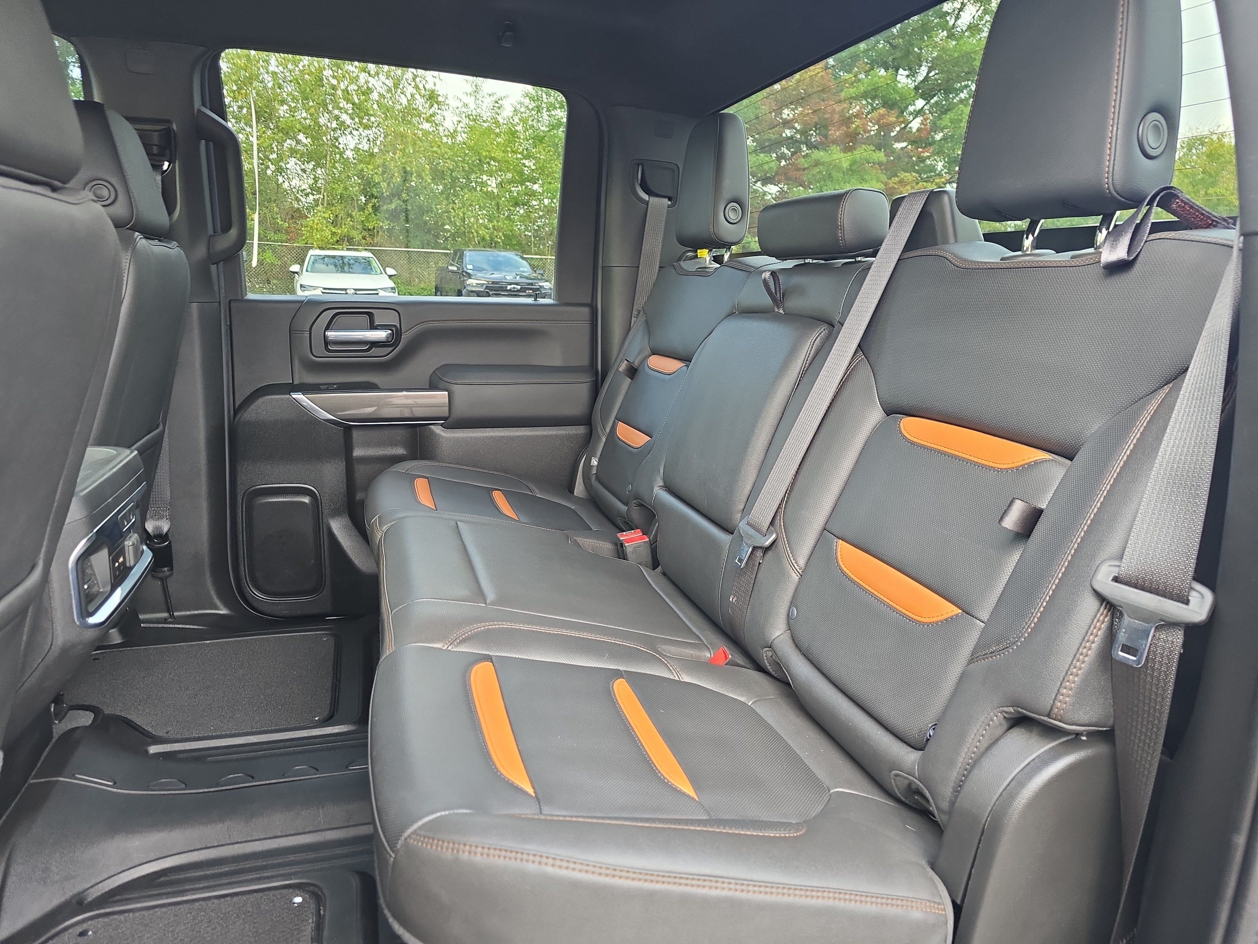 Used 2023 GMC Sierra 2500 AT4 w/ Gooseneck/5TH Wheel Package AWD/4WD image 17