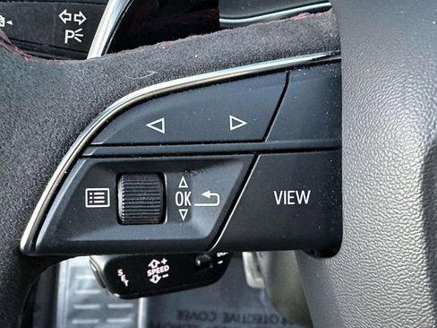 Used 2024 Audi RS Q8 image 21