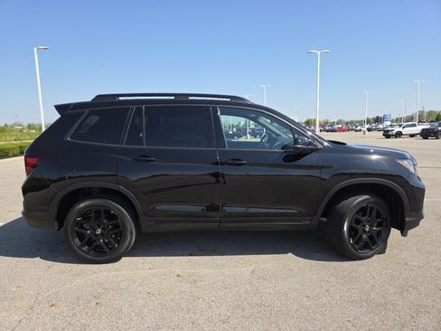 Used 2024 Honda Passport Black Edition image 21