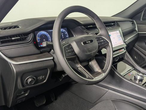 New 2026 Jeep Grand Cherokee Altitude RWD image 13