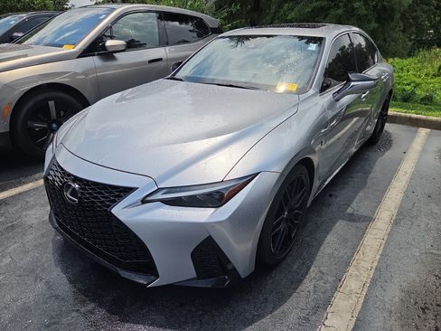 Used 2023 Lexus IS 350 F Sport RWD image 3